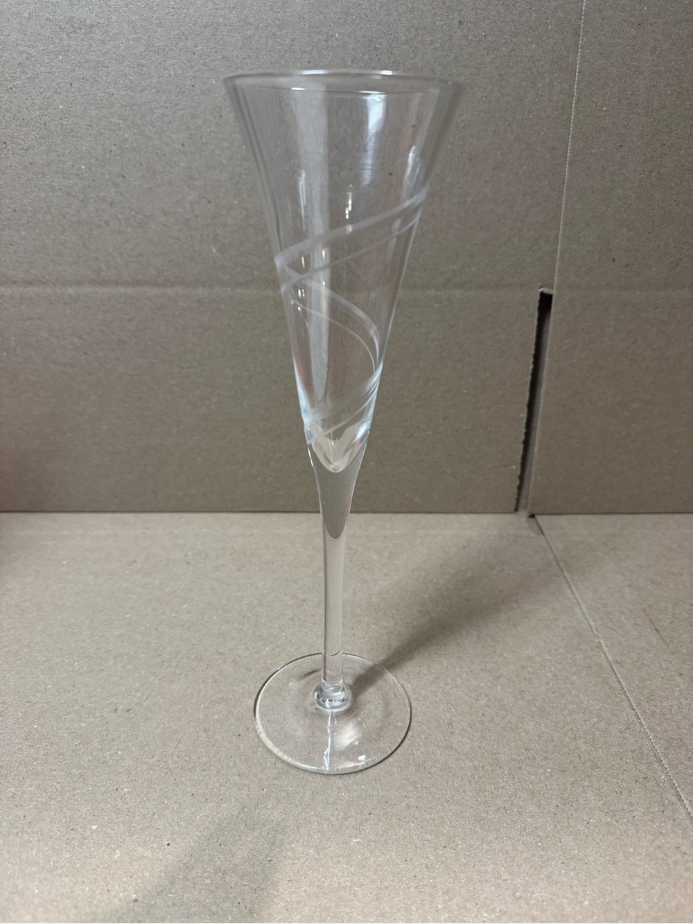 Pfaltzgraff PFC4 Etched Swirl Spiral Fluted Champagne Glass *READ*